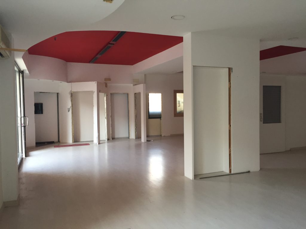 LOCALE COM. ZONA V. ARCHIMEDE ALTA