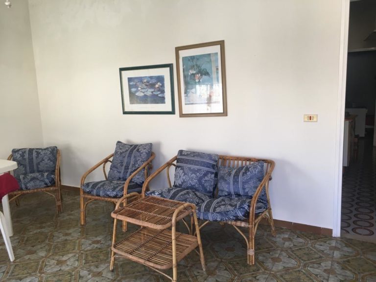 VILLA INDIPEND. VICINISSIMA AL MARE -CASUZZE-